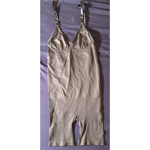 NEW Women's Brown Ultra Snatch Tummy/Thighs/Butt Shapewear Suit, Small/Med - Picture 1 of 4